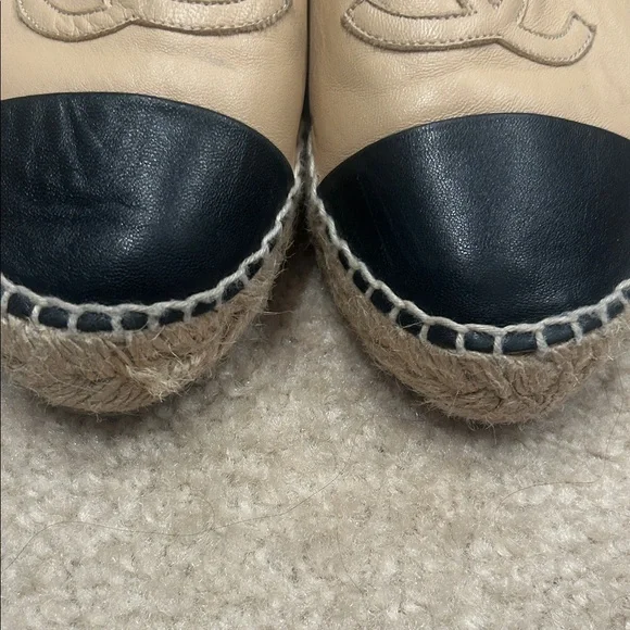 CHANEL Tan and Black Espadrilles - Picture 6 of 8